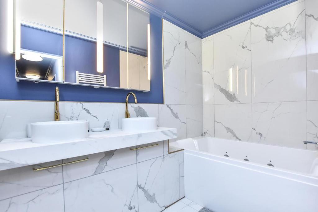 Appartement Luxury La Vie En Rose Jacuzzi Terrasse Parking